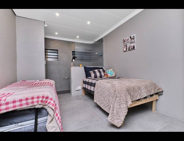 4 BEDROOM HOUSE FOR SALE IN WILRO PARK